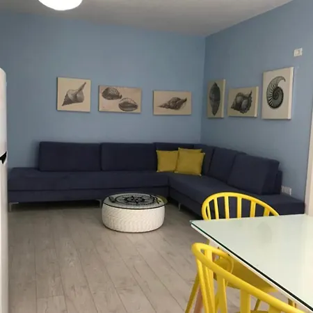 Licaj Appartamento Himare